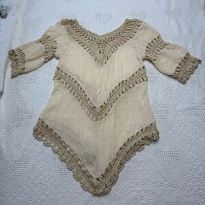 Tobi Boho Style “V” Bottom Shirt (S)